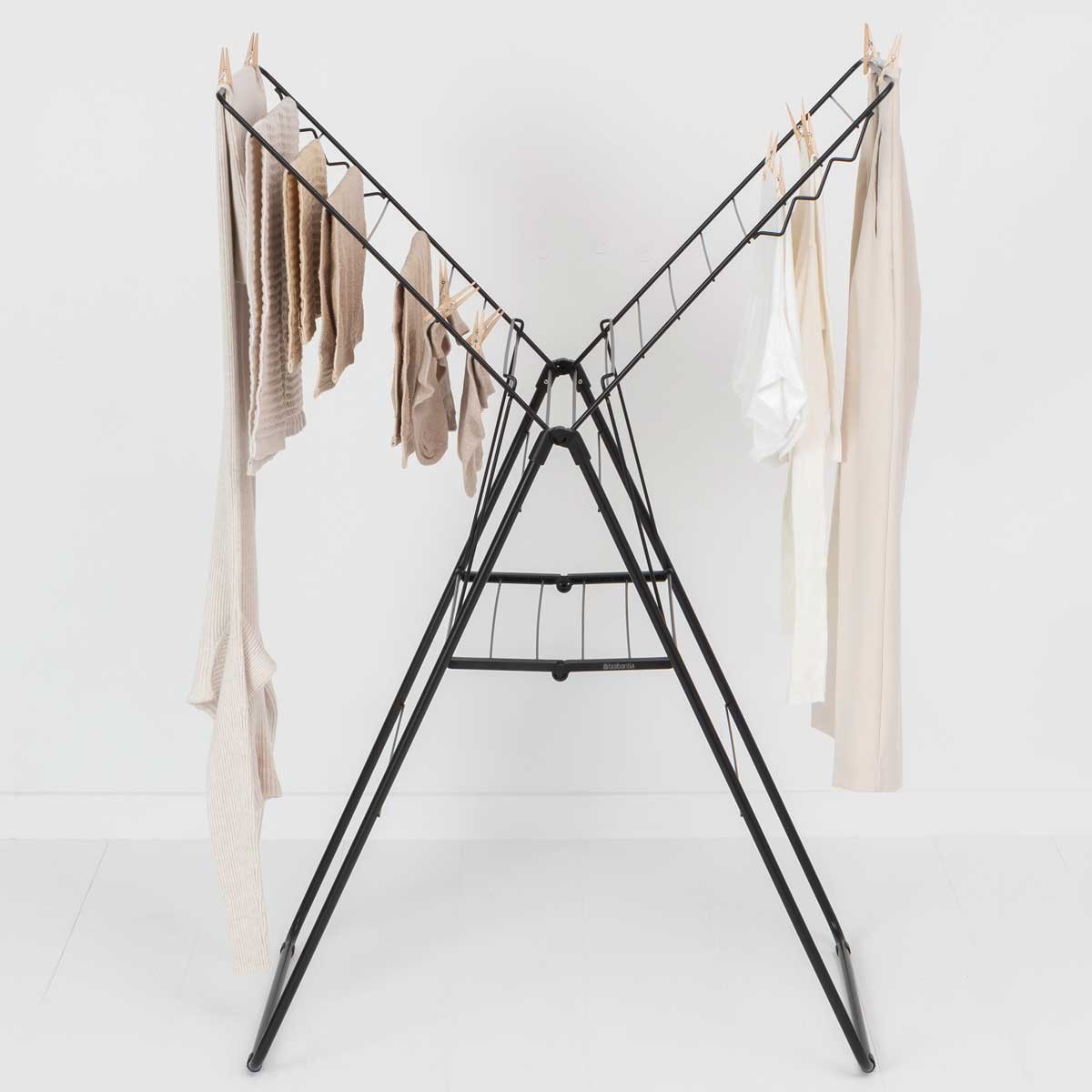 מתלה כביסה מתקפל 20 מטר, שחור HangOn ברבנטיה + משלוח חינם + הנחה 10% ...