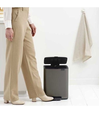 פח לשירותים BO פדל 12 ליטר, פלטינום Brabantia + משלוח חינם + הנחה 10% לנרשמים לניוזלטר