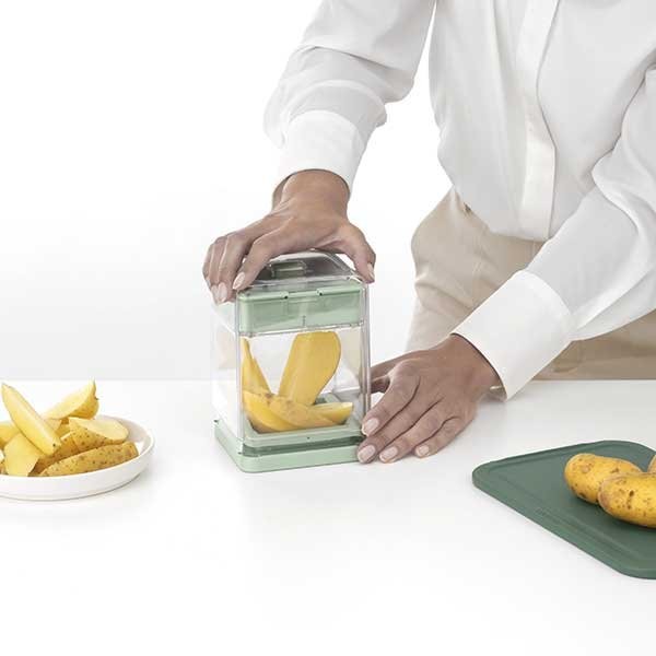 חותך צ'יפס ופלחי תפו"א +Tasty ירוק ג'ייד Brabantia + הנחה 10% לנרשמים לניוזלטר
