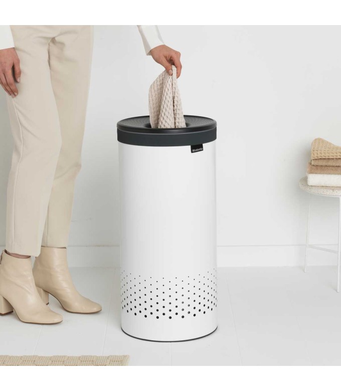 סל כביסה עגול 35 ליטר, לבן מכסה אפור כהה Brabantia + משלוח חינם + הנחה 10% לנרשמים לניוזלטר