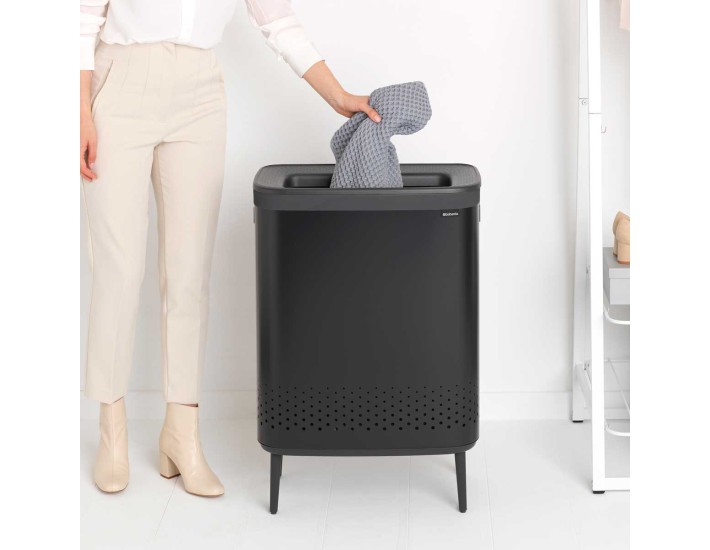 BO סל כביסה מחולק 45+45 ליטר, שחור מט Brabantia + משלוח חינם + הנחה 10% לנרשמים לניוזלטר