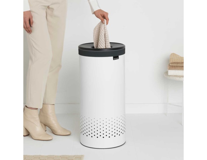 סל כביסה עגול 35 ליטר, לבן מכסה אפור כהה Brabantia + משלוח חינם + הנחה 10% לנרשמים לניוזלטר