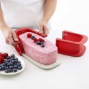 תבנית קפיץ לעוגת אינגליש קייק - תבנית אפייה סיליקון ותחתית קרמית 24 ס״מ Lekue מבית Brabantia + עכשיו במבצע 25% הנחת פסח SALE