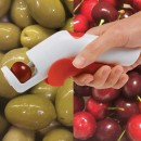 מגלען דובדבנים וזיתים Chef'n + הנחה 10% לנרשמים לניוזלטר