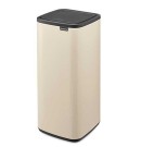 פח אשפה למטבח BO טאץ 30 ליטר, בז' עדין Brabantia + הנחה 10% לנרשמים לניוזלטר + משלוח חינם