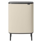 פח אשפה למטבח BO טאץ 60 ליטר,בז׳ עדין Brabantia + הנחה 10% לנרשמים לניוזלטר + משלוח חינם