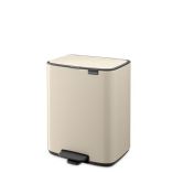 פח לשירותים BO פדל 12 ליטר, בז' עדין Brabantia + משלוח חינם + הנחה 10% לנרשמים לניוזלטר