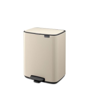 פח לשירותים BO פדל 12 ליטר, בז' עדין Brabantia + משלוח חינם + הנחה 10% לנרשמים לניוזלטר