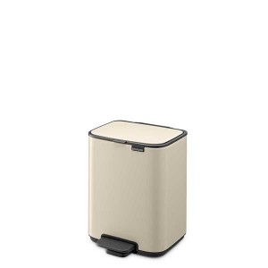 פח לשירותים BO פדל 4 ליטר, בז' עדין Brabantia + משלוח חינם + הנחה 10% לנרשמים לניוזלטר