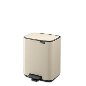 פח לשירותים BO פדל 7 ליטר, בז' עדין Brabantia + משלוח חינם + הנחה 10% לנרשמים לניוזלטר