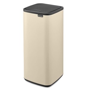 פח אשפה למטבח BO טאץ 30 ליטר, בז' עדין Brabantia + הנחה 10% לנרשמים לניוזלטר + משלוח חינם