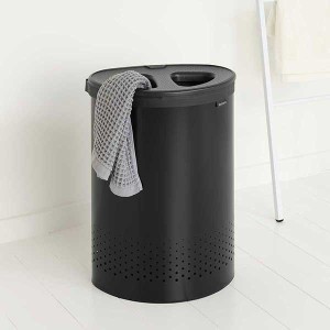 סל כביסה אובלי מחולק 55 ליטר שחור מט Brabantia + משלוח חינם + הנחה 10% לנרשמים לניוזלטר