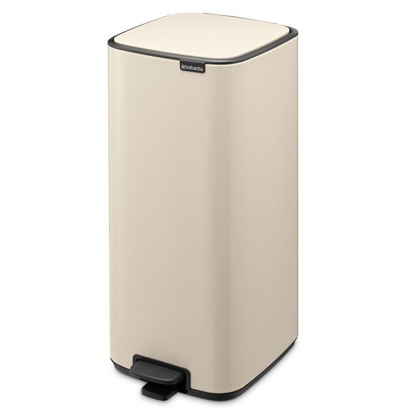פח אשפה למטבח BO פדל 30 ליטר, בז' עדין Brabantia + הנחה 10% לנרשמים לניוזלטר + משלוח חינם