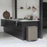 פח אשפה למטבח BO פדל 60 ליטר, פלטינום Brabantia + הנחה 10% לנרשמים לניוזלטר + משלוח חינם - Image 13